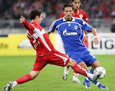 望在中场占 望在中场占